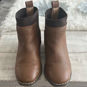 Cotton On kids size 8 brown boots